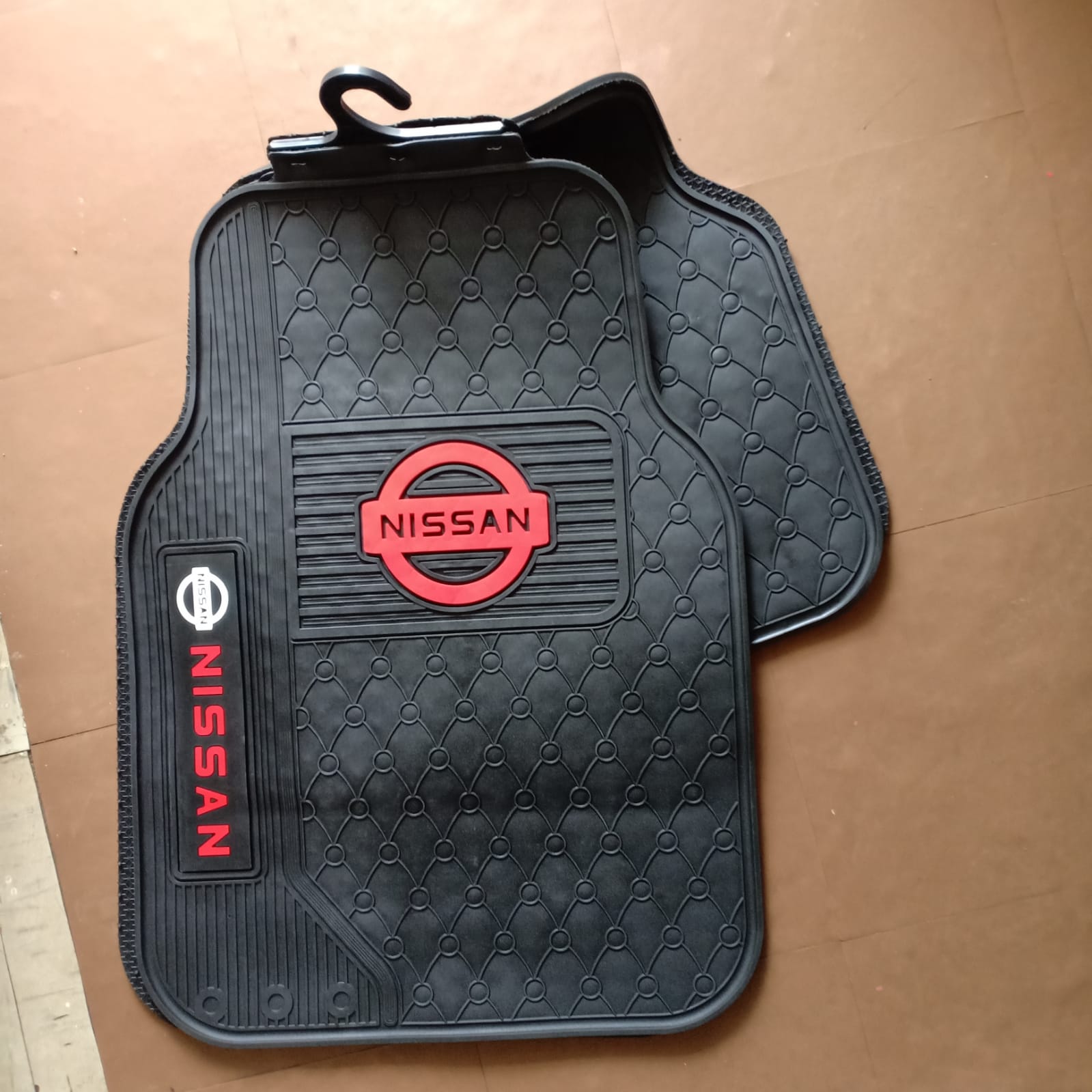 NISSAN BRANDED CAR MATS 5PC (5-SEATER) 
